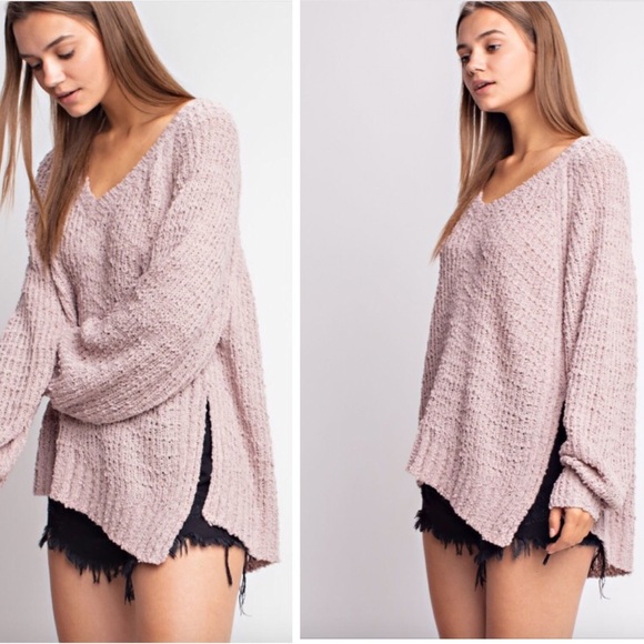 Last 1️⃣ Soft & Oversized Lilac Sweater - Picture 3 of 3